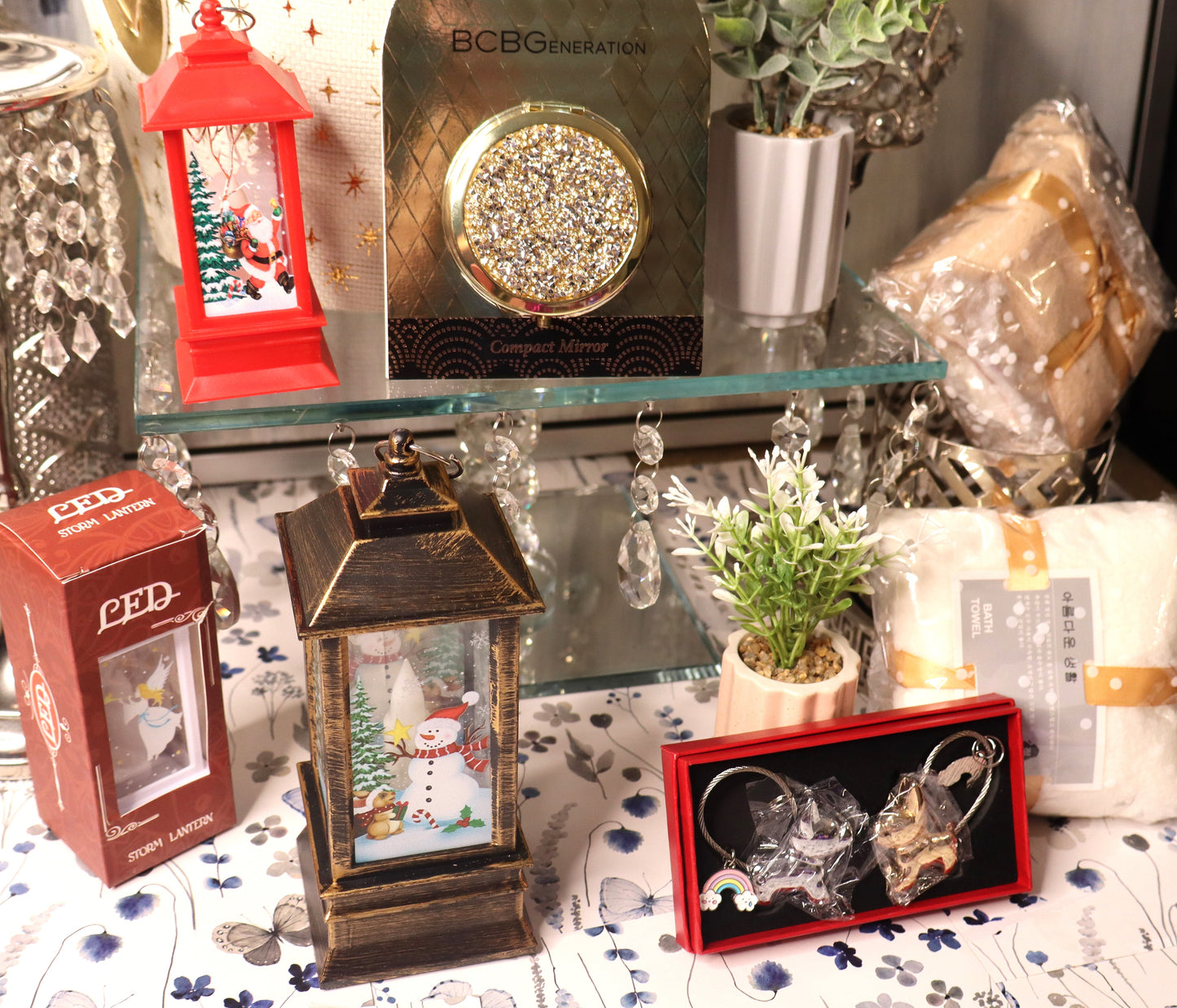 Cozy Duo Décor Gift Basket - She and Her edition
