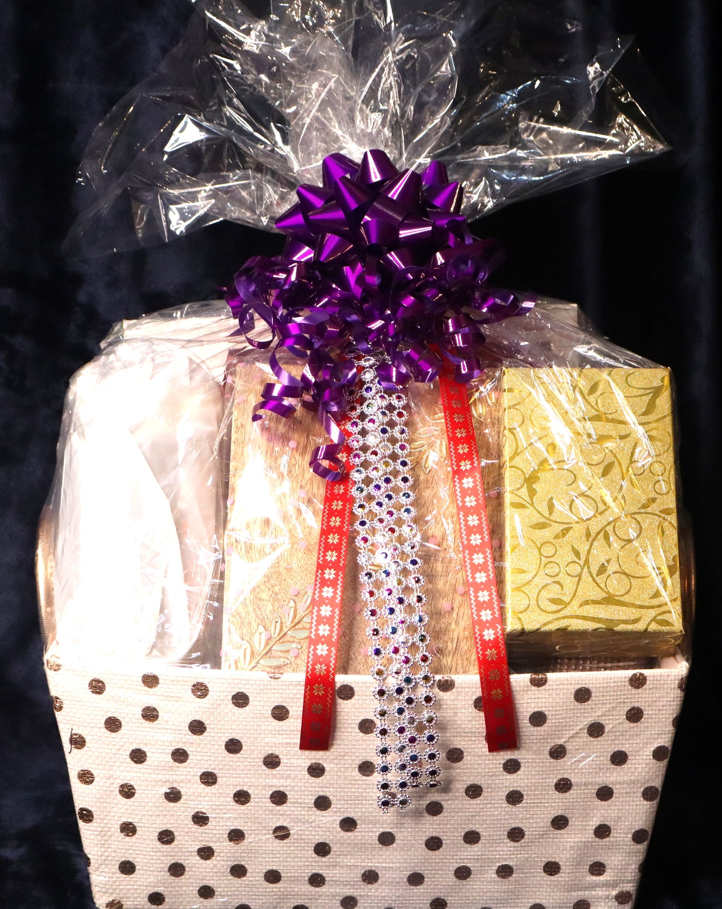 Glam & Sport Water Duo Spain Gift Basket