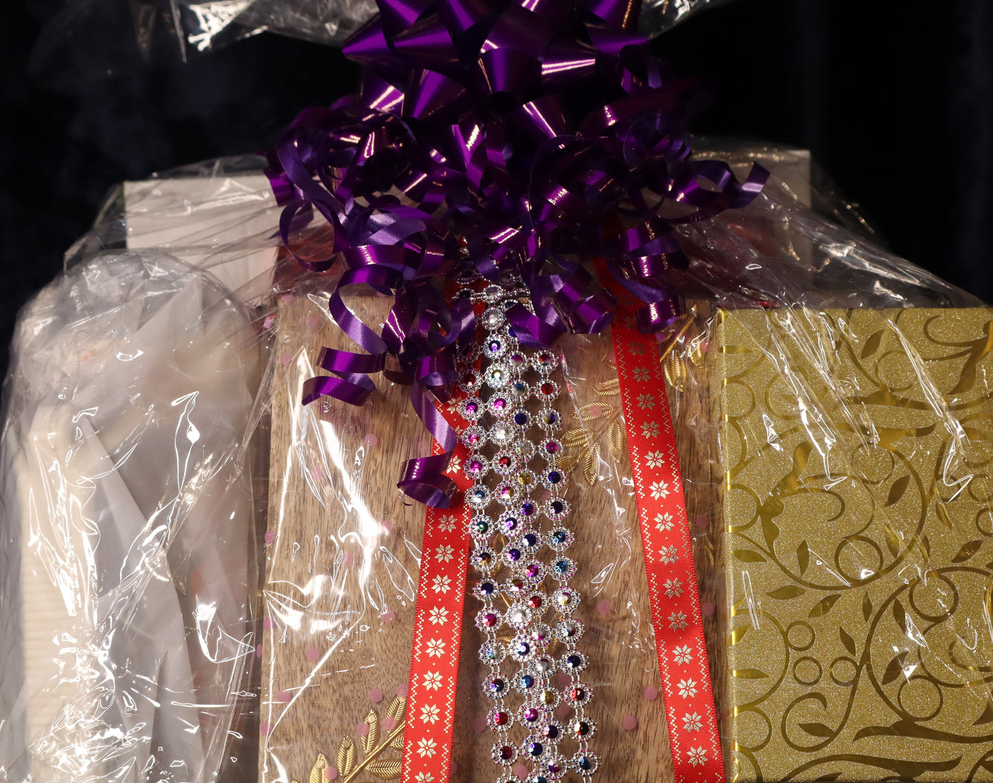 Glam & Sport Water Duo Spain Gift Basket