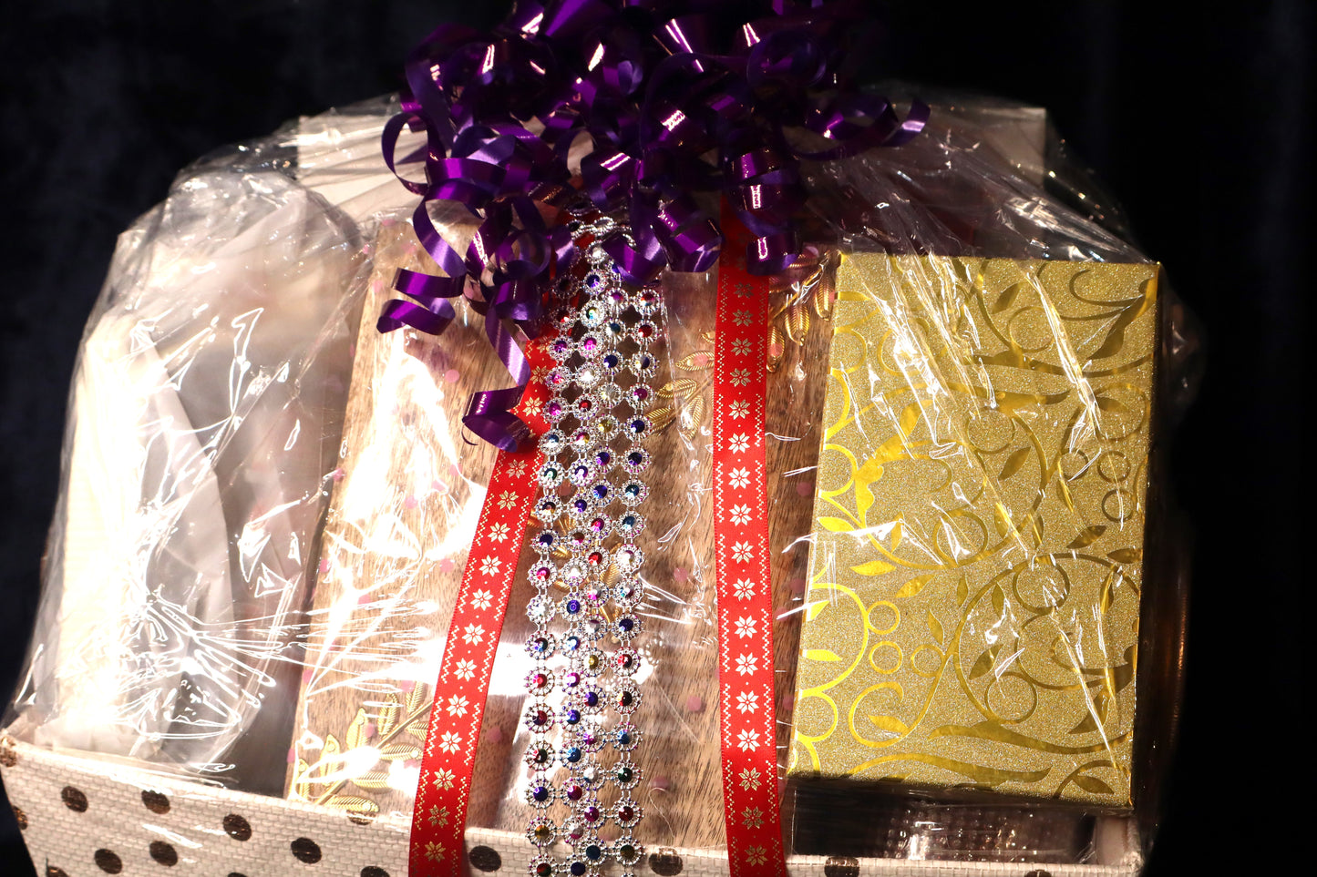 Glam & Sport Water Duo Spain Gift Basket