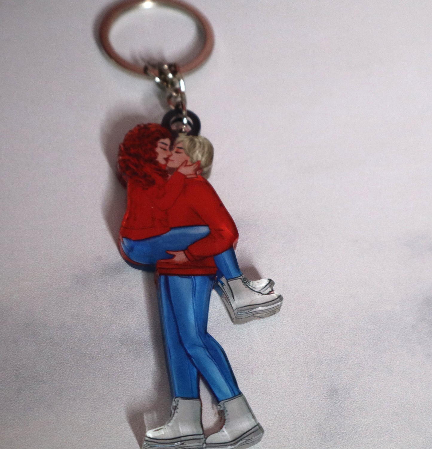 White Lovers Kissing Keychain