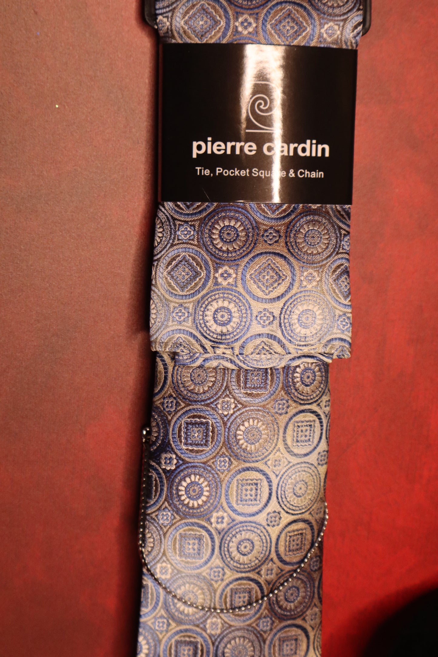 men designed tie 