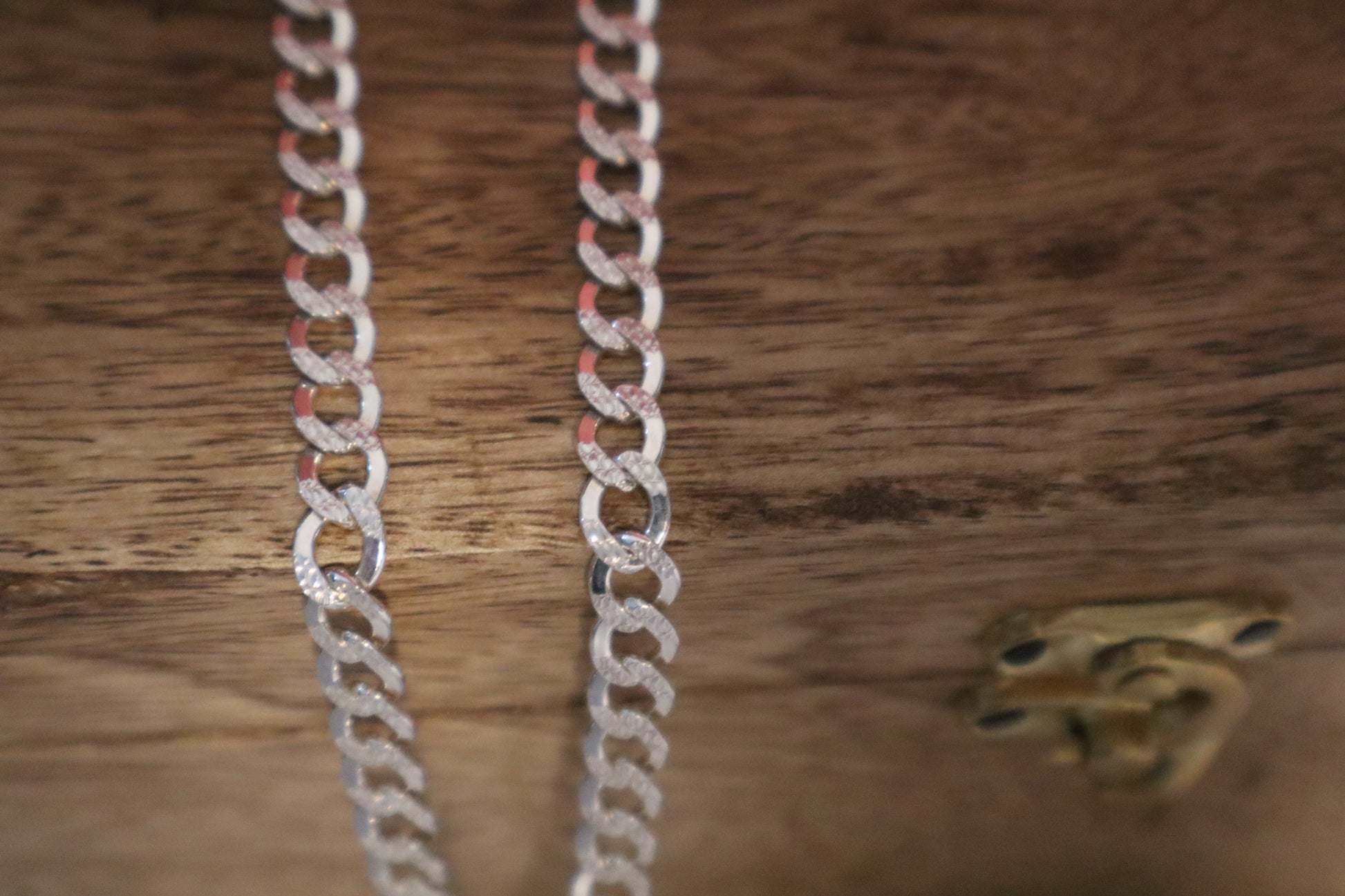 150 Gauge Silver Curb Chain – 24 inches